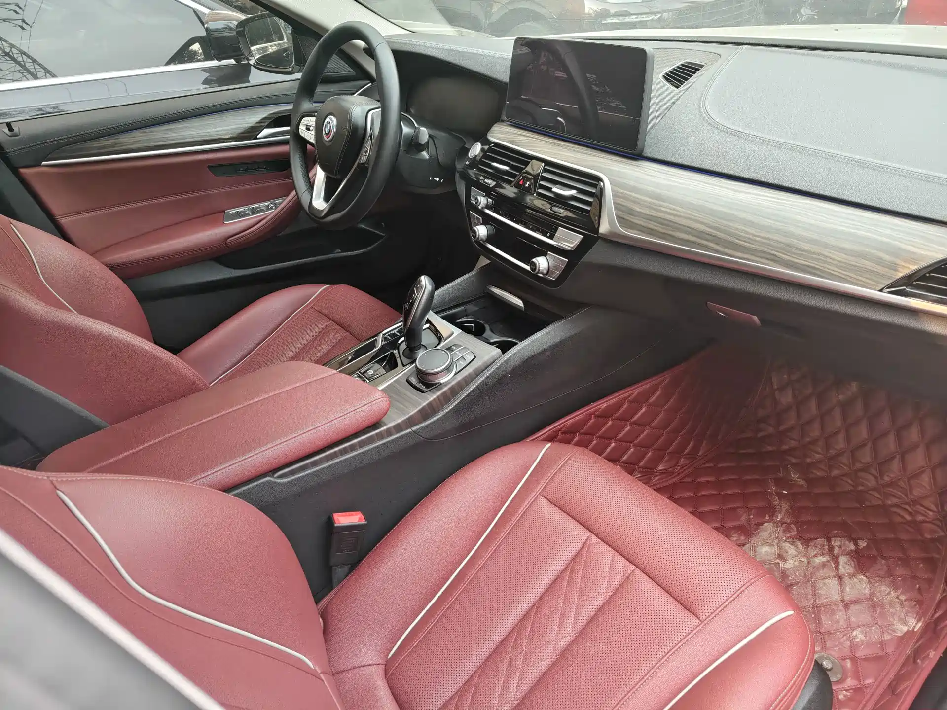 Photo 11 - BMW 5 Series