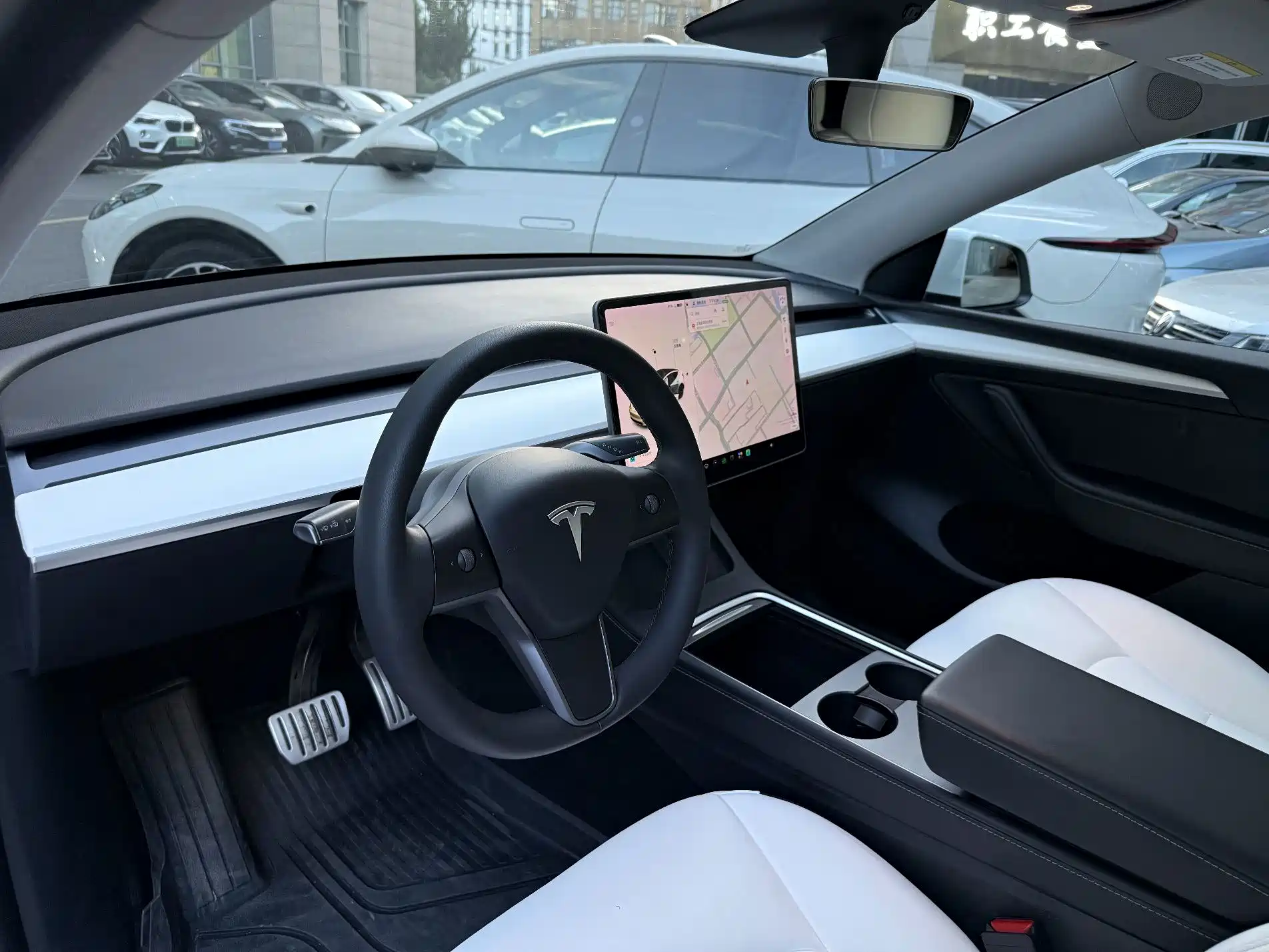 Фото 6 - Tesla Model Y