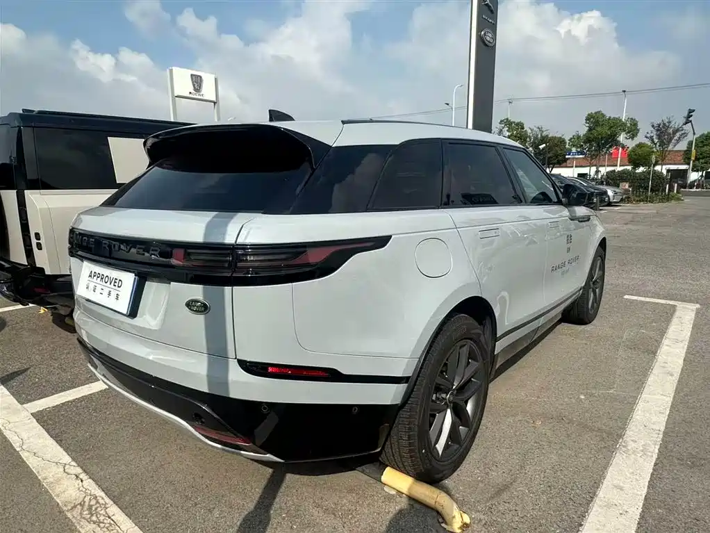 Фото 6 - Land Rover Range Rover Velar