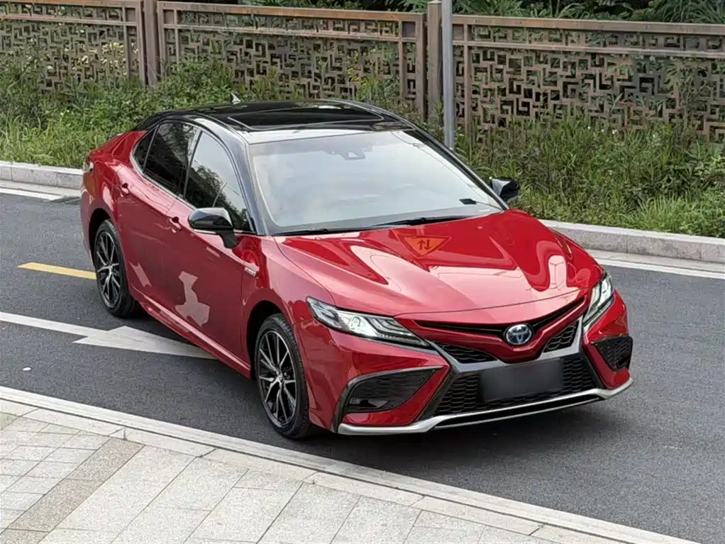 Toyota Camry 2021 Hybrid 2.5HS Fashion Edition фото 8