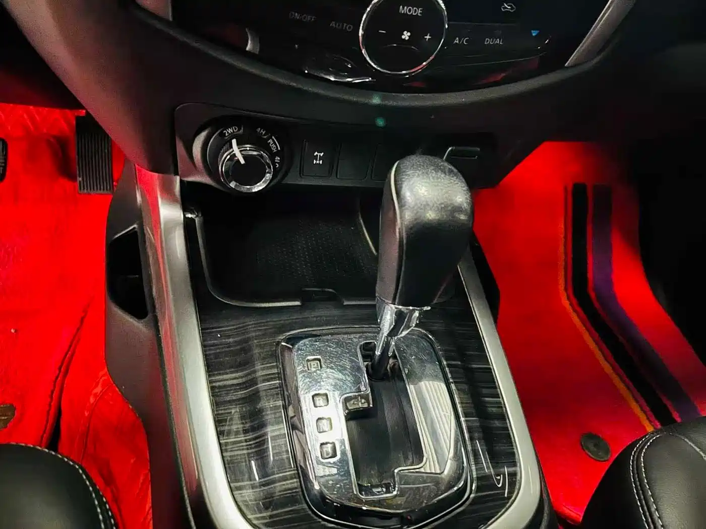 Nissan Terra 2020 2020 2.5L XV 4WD Automatic Flagship Edition