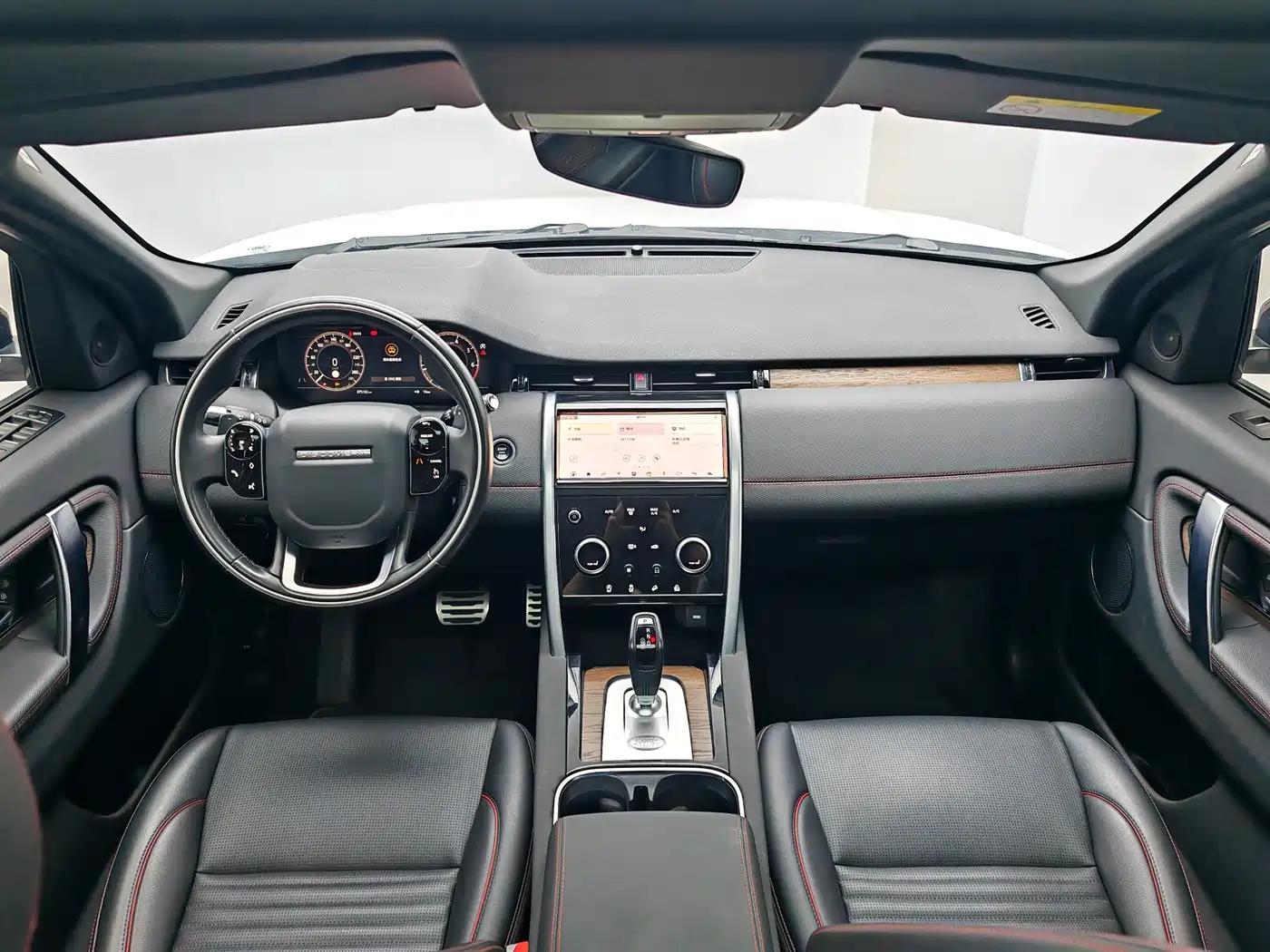 Land Rover Discovery Sport 2021 249PS R-Dynamic S Performance Edition фото 15