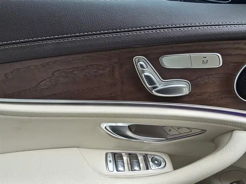 Mercedes-Benz E-Class 2020 E 260 L фото 17