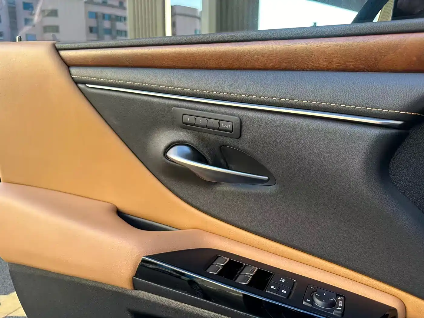Lexus ES 2021 200 Luxury Edition фото 13