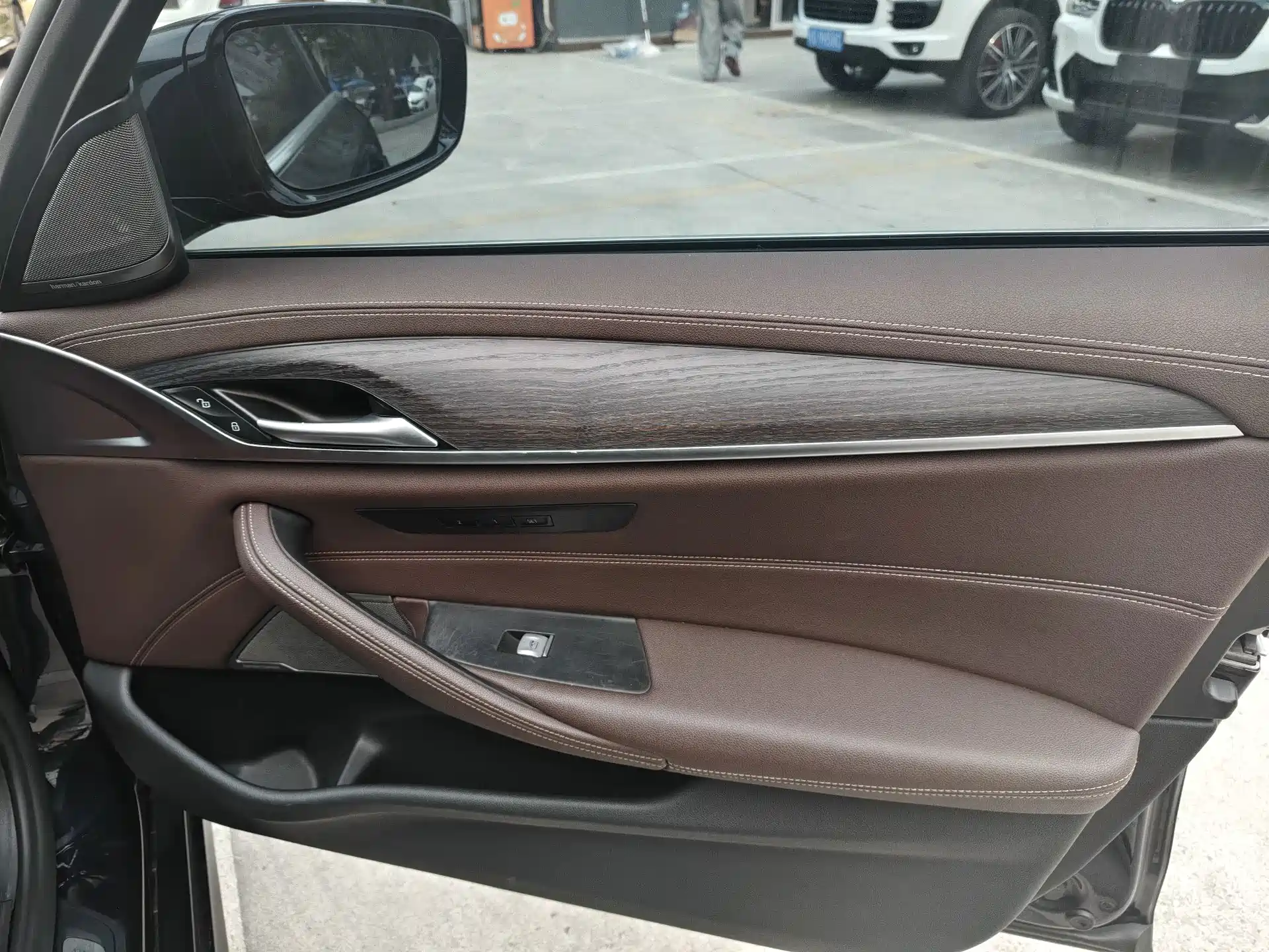 Photo 23 - BMW 5 Series