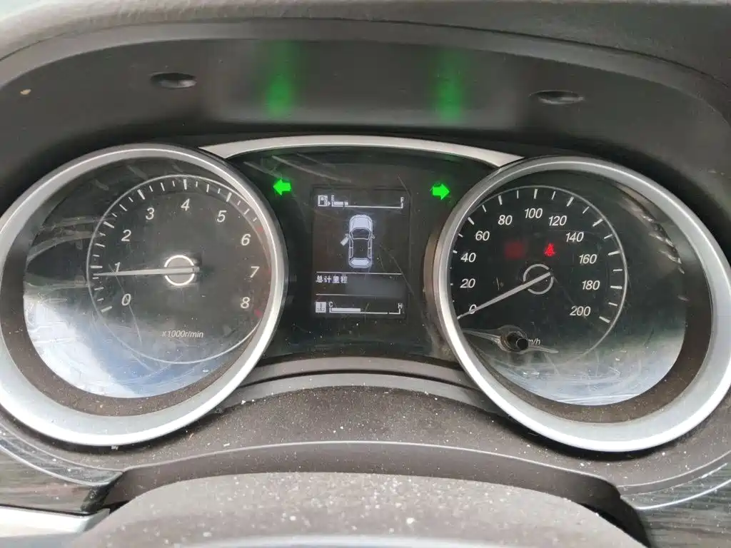Фото 4 - Baojun 730