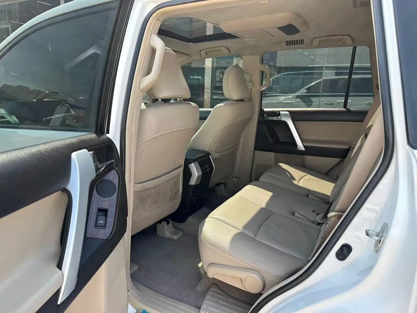 Toyota Prado 2010 4.0L Automatic VX NAVI фото 7