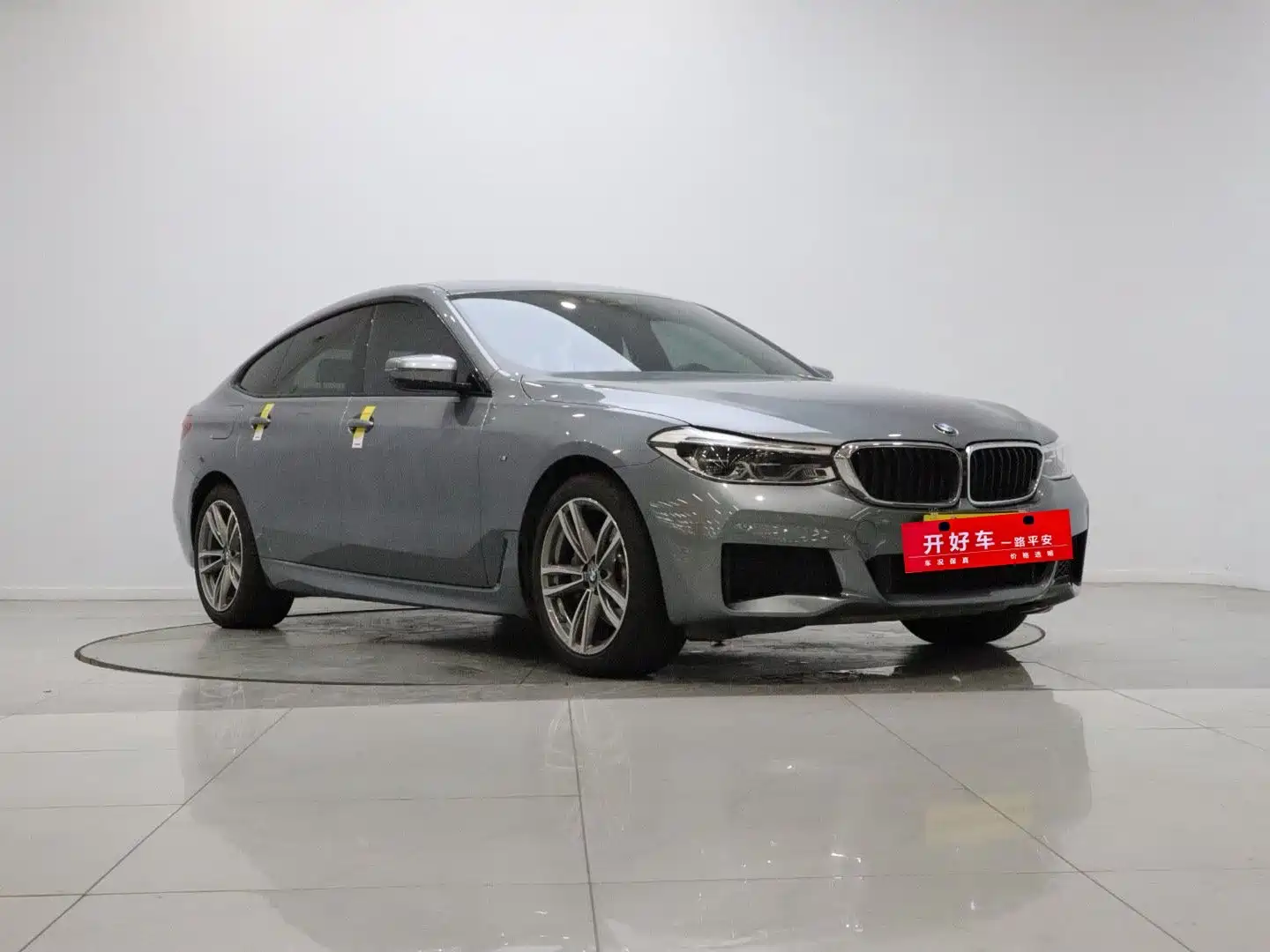 Фото 2 - BMW 6 Series GT