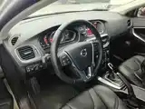 صورة 10 - Volvo V40