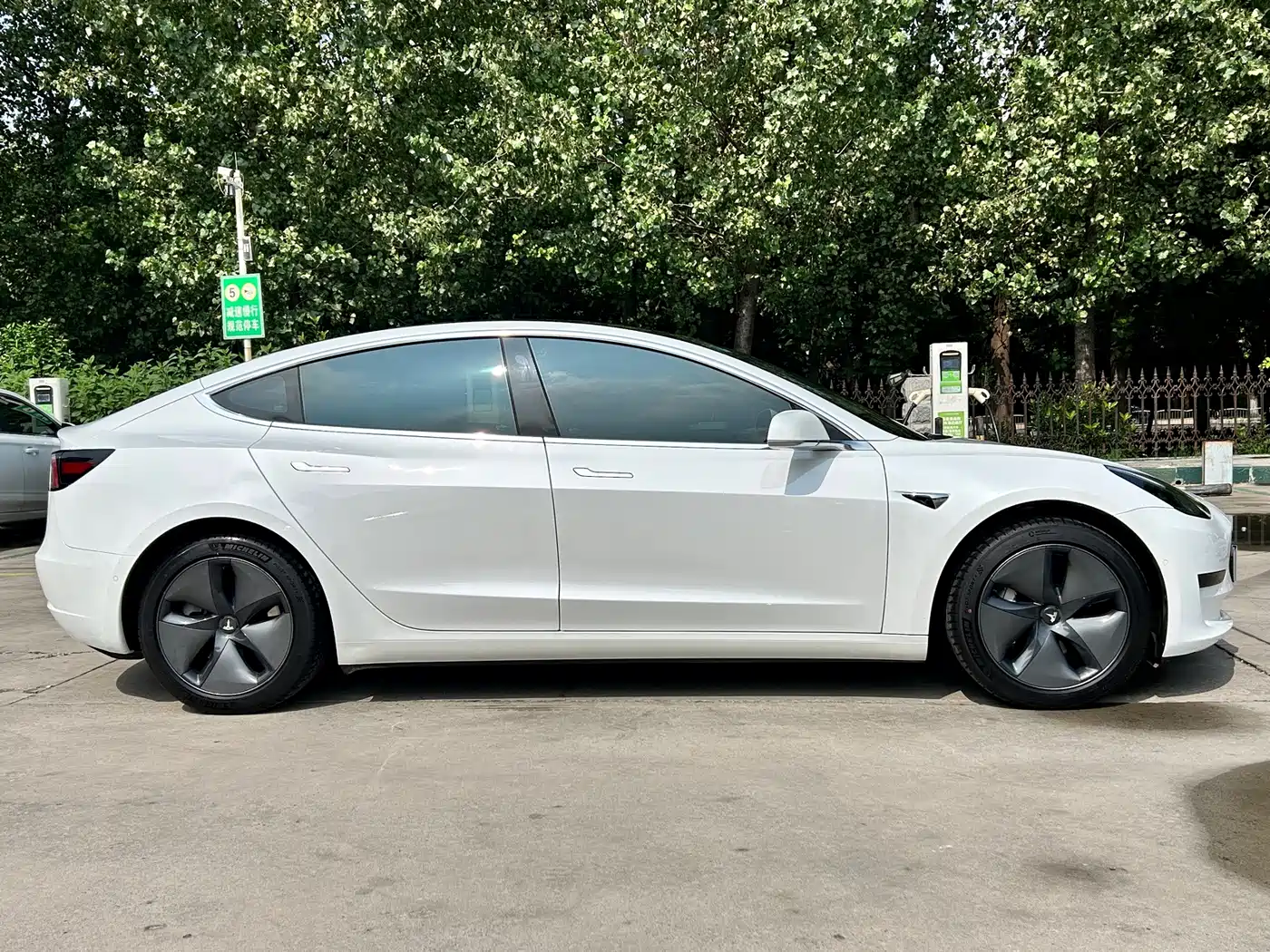 Tesla Model 3 2020 2019 Standard Range Rear-Wheel Drive Upgrade