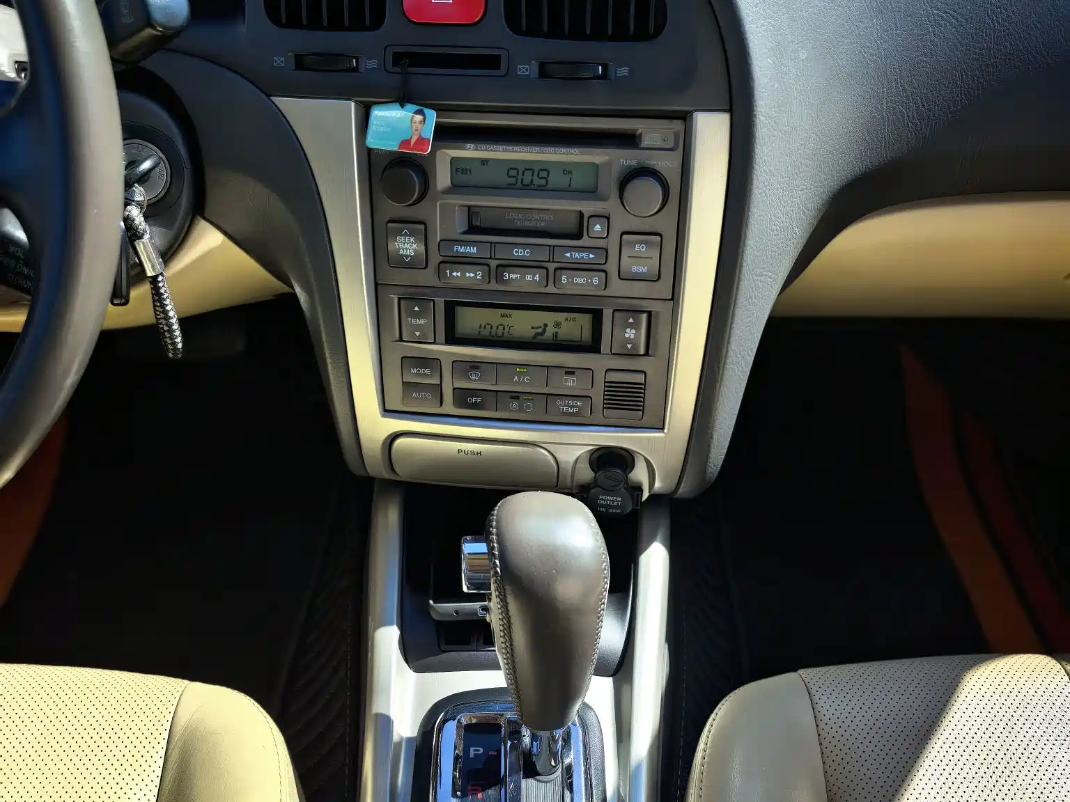 صورة 14 - Hyundai Elantra