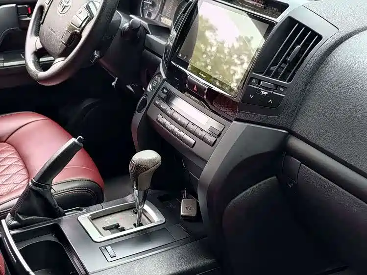 Toyota Land Cruiser (Import) 2015 2015 4.0L V6 Middle East Limited Edition