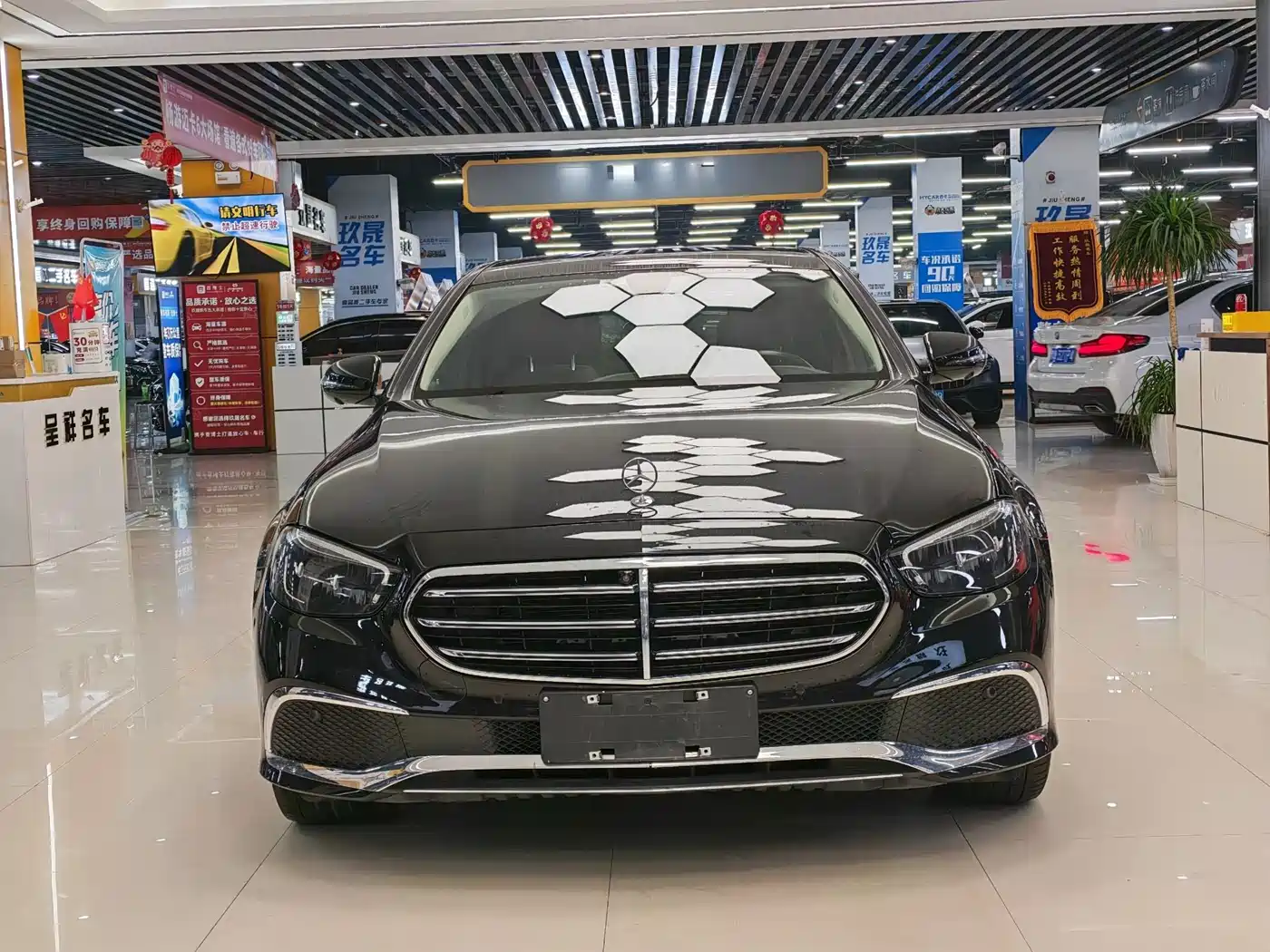 Mercedes-Benz E-Class 2023 E 300 L Fashion фото 2