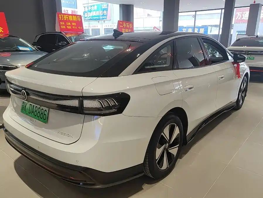 VOLKSWAGEN ID.7 VIZZION