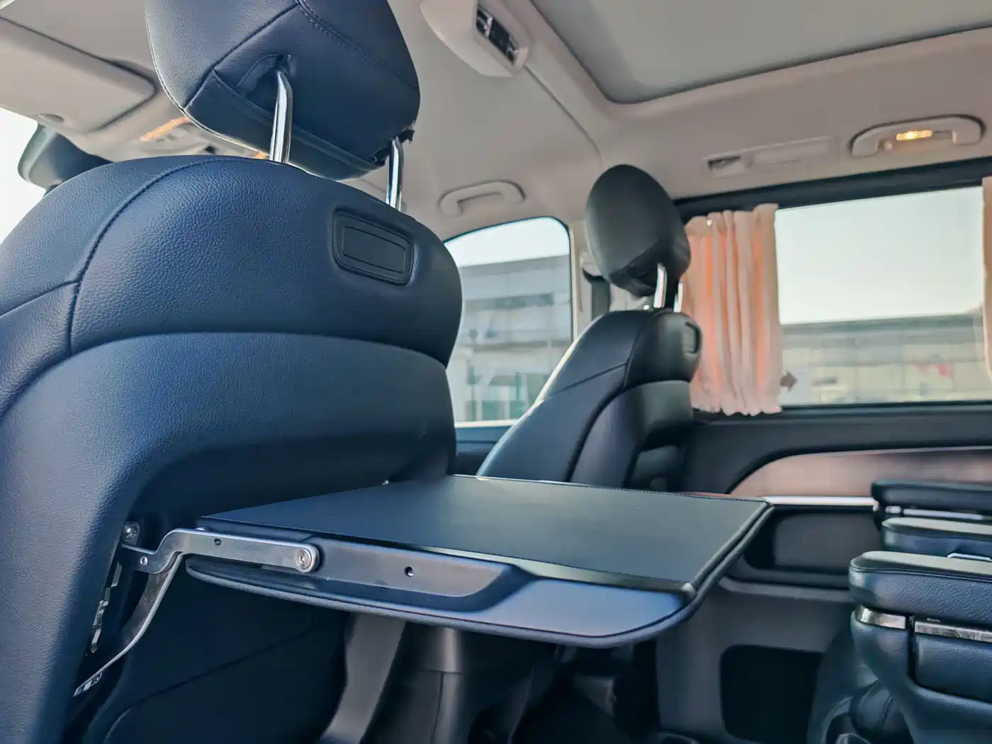 Mercedes-Benz V-Class 2021 V 260 Pilot Edition фото 12