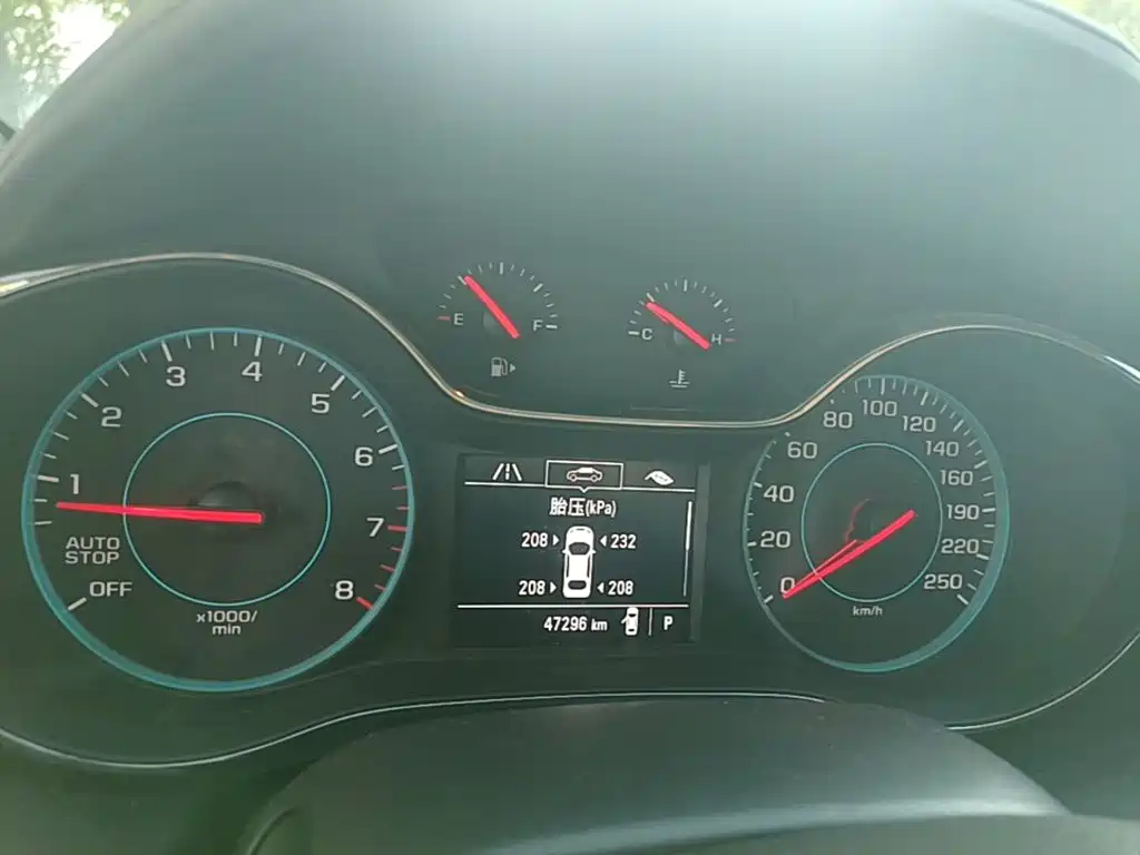 Chevrolet Cruze 2019 2018 320 Automatic Pioneer Sunroof Edition