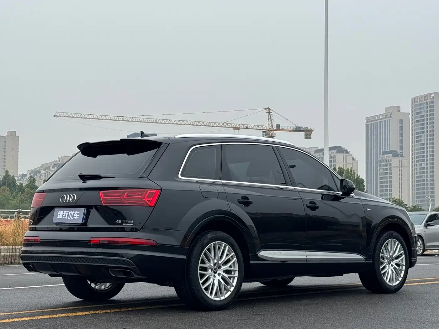 Photo 10 - Audi Q7