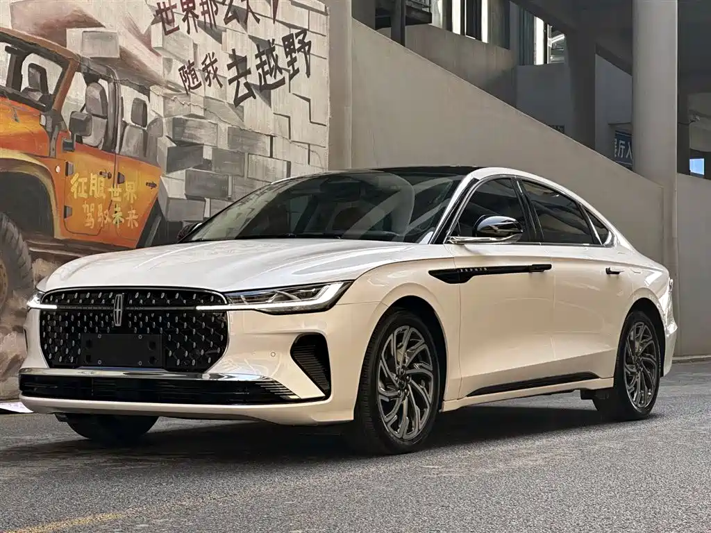 LINCOLN Z 2025