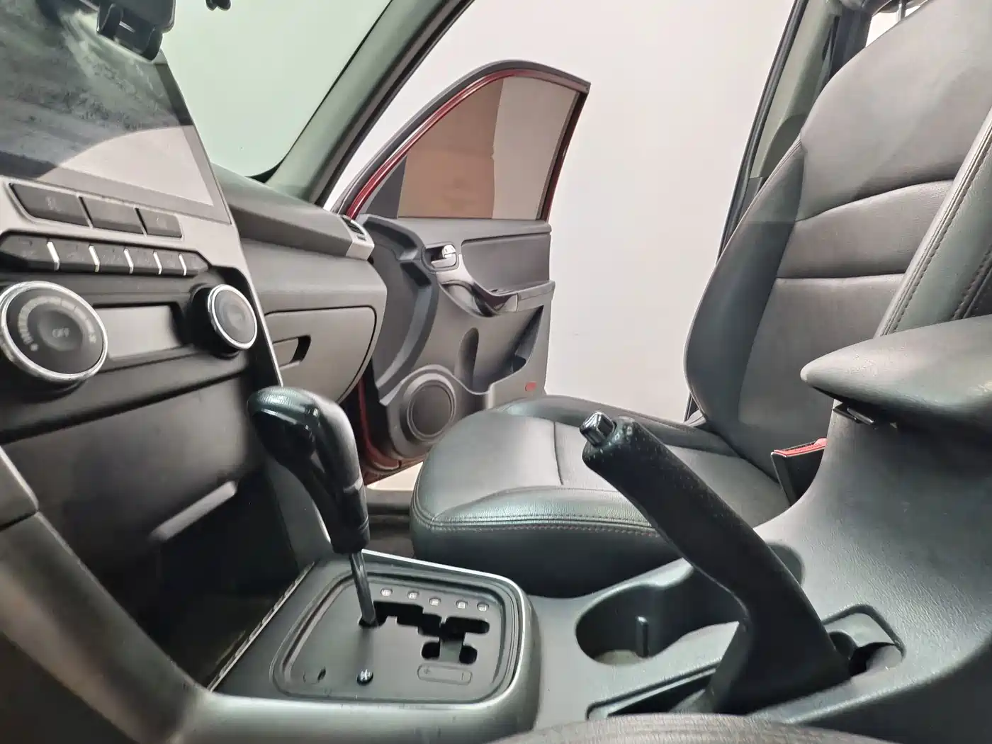 Chery Tiggo 3 2014 2014 1.6L CVT Smart