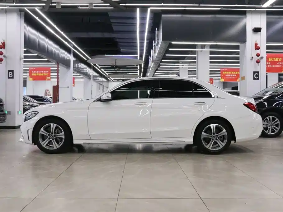 Mercedes-Benz C-Class 2020 Facelift C 260 L Sport фото 3