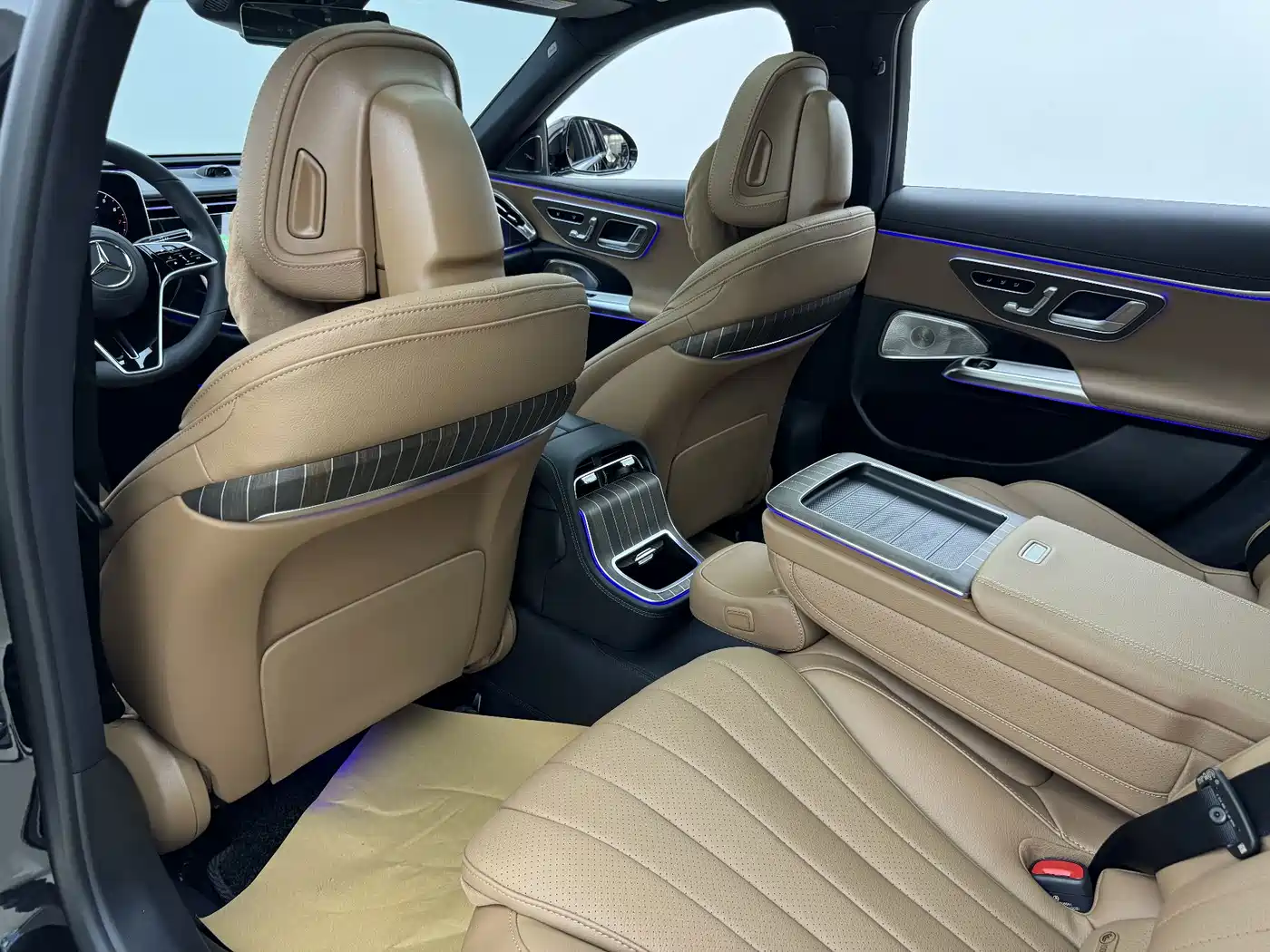 Mercedes-Benz E-Class 2026 2026 E 300 L Luxury