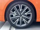 Фото 12 - Lynk & Co 02 Hatchback