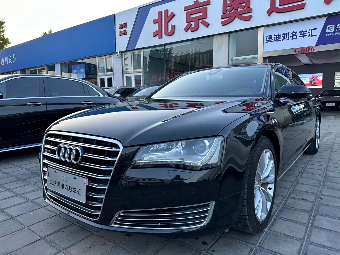 Audi A8 2013 A8L 45 TFSI quattro Comfort фото 3