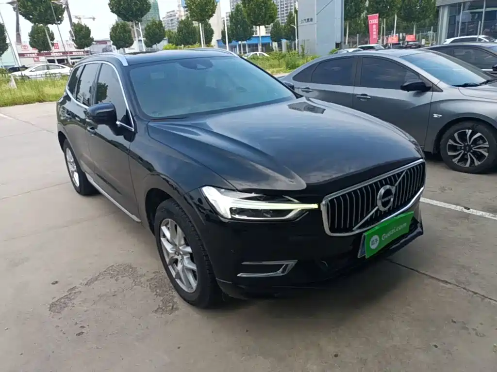 Фото 4 - Volvo XC60