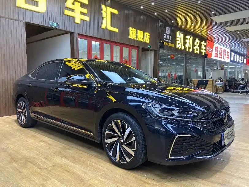 Фото 3 - Volkswagen Passat