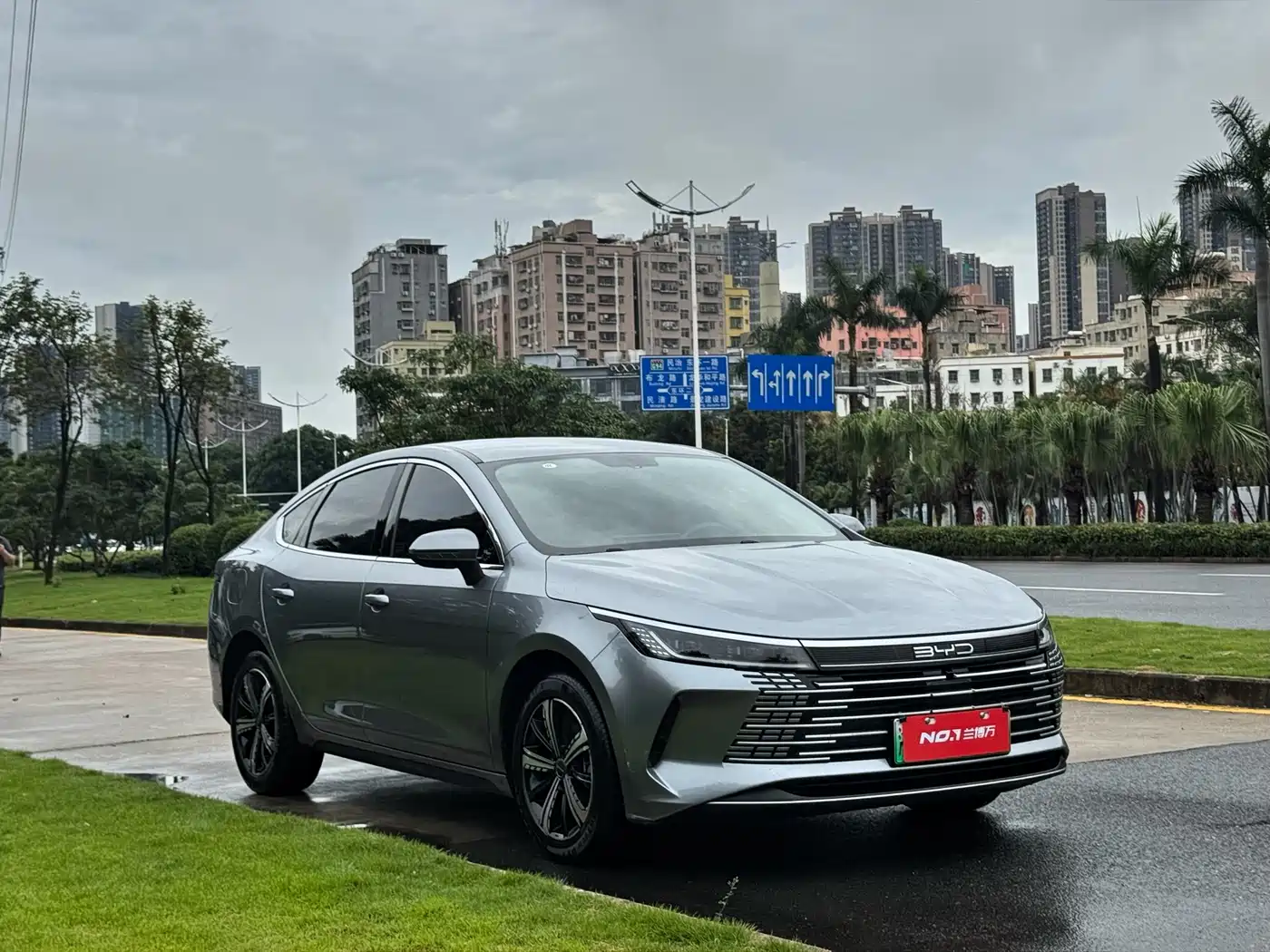BYD Destroyer 05 2023 Champion Edition DM-i 120KM Premium фото 3