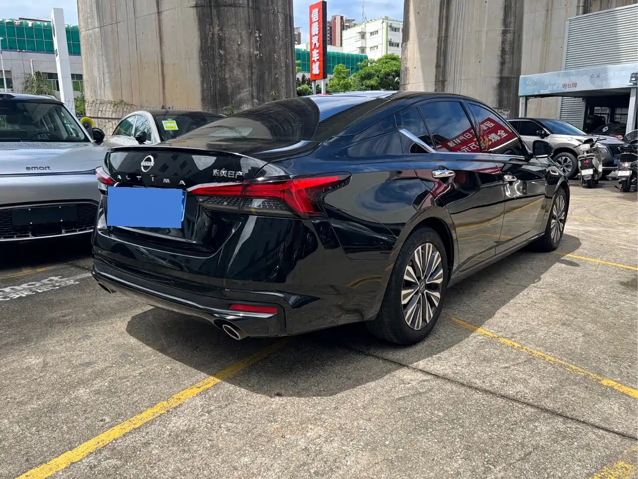 Фото 4 - Nissan Teana