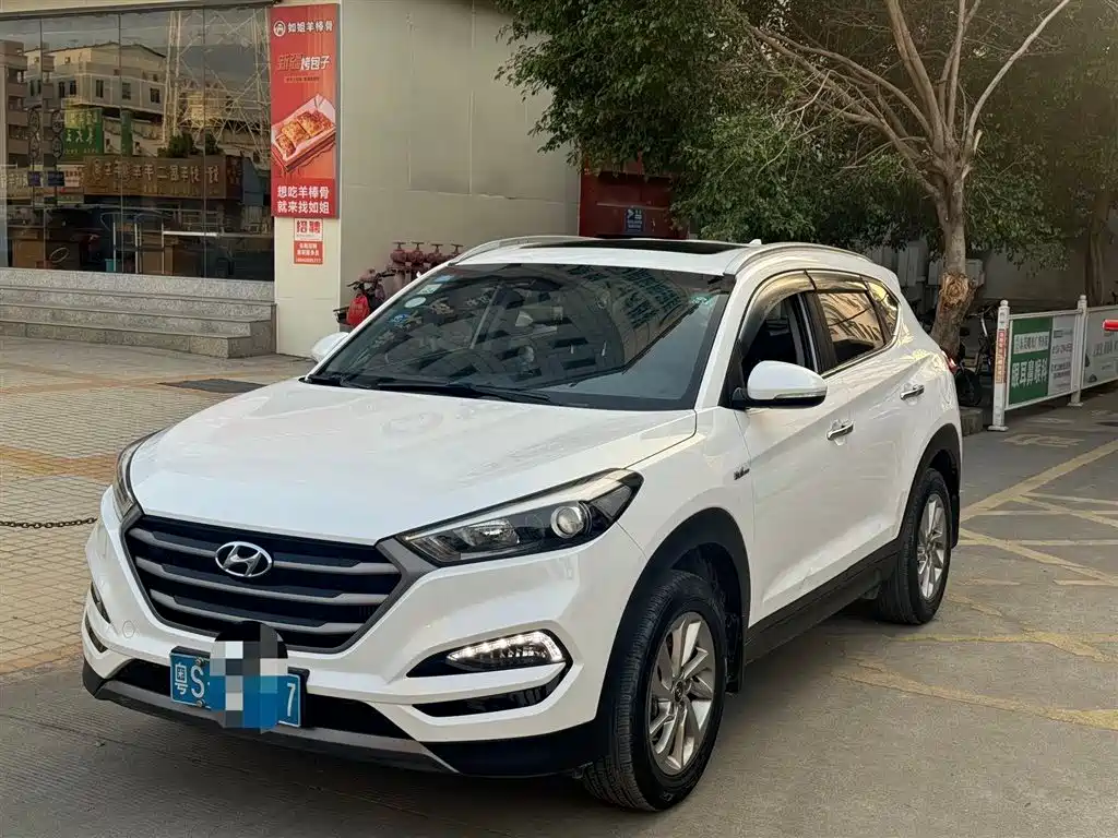 Hyundai Tucson 2015 1.6T Dual Clutch 2WD Smart