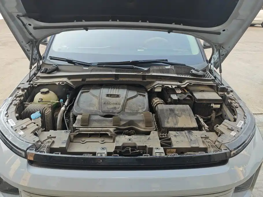 Фото 10 - Geely ICON