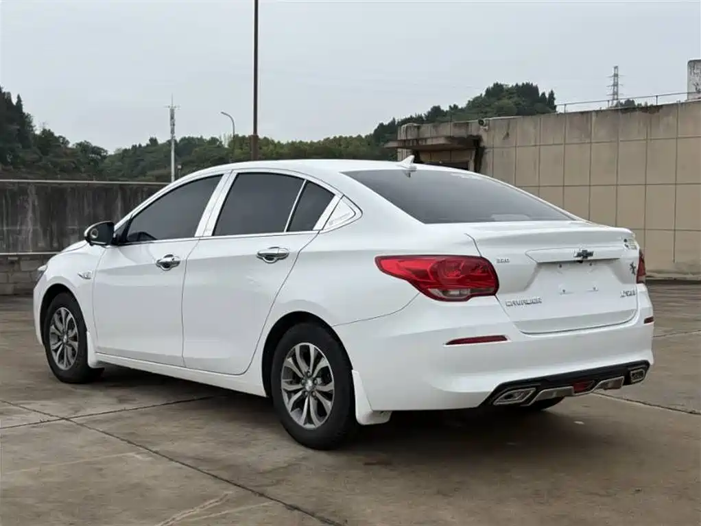 Chevrolet Cavalier 2019 320 Auto Sunroof Enjoyment Edition фото 9