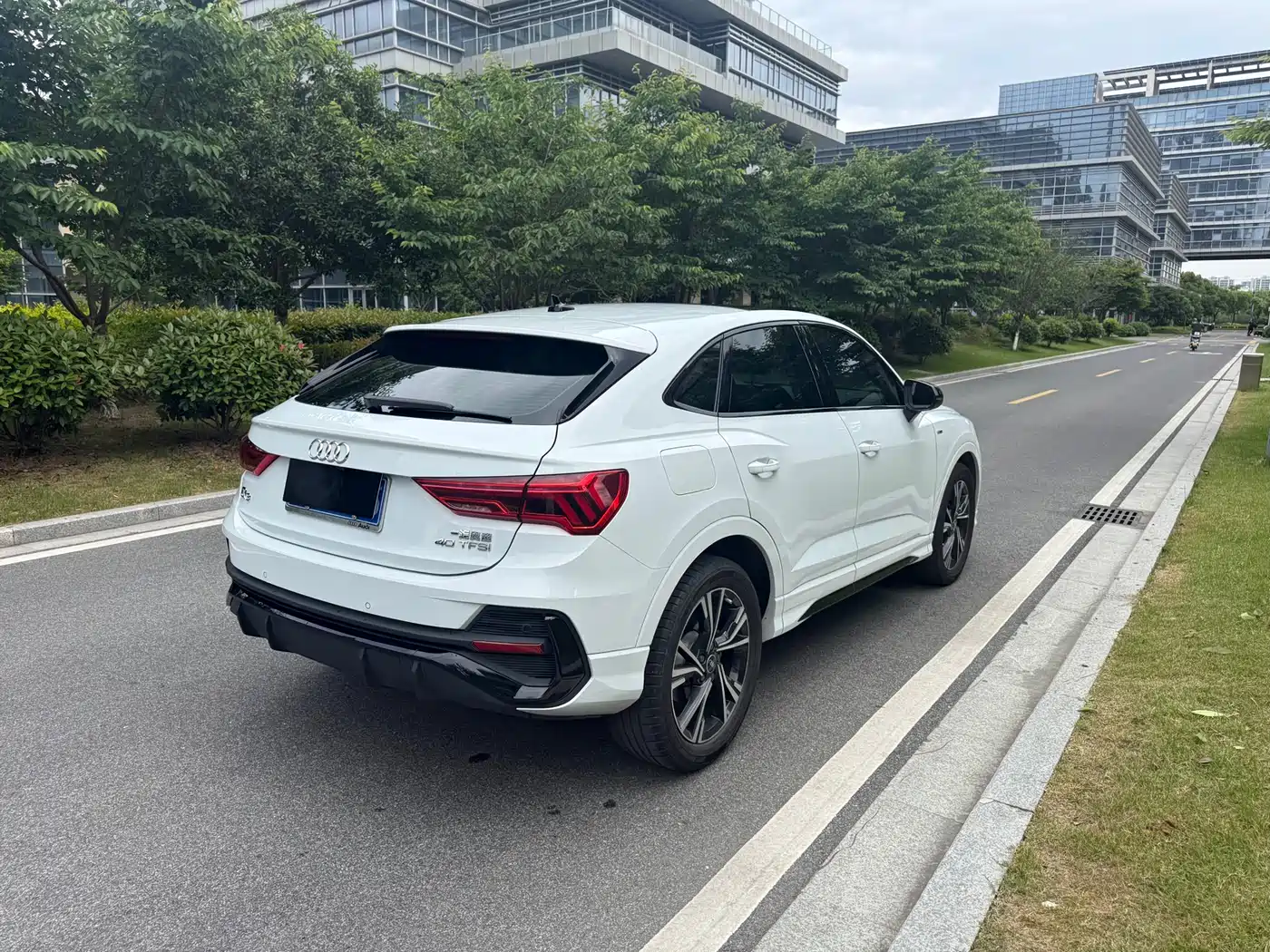 Audi Q3 Sportback 2022 40 TFSI Fashion фото 7