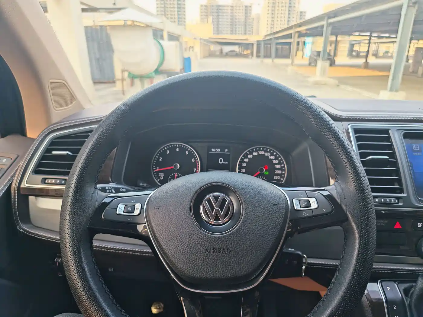 Volkswagen Caravelle 2019 2.0TSI 4WD Luxury 7-seater фото 6
