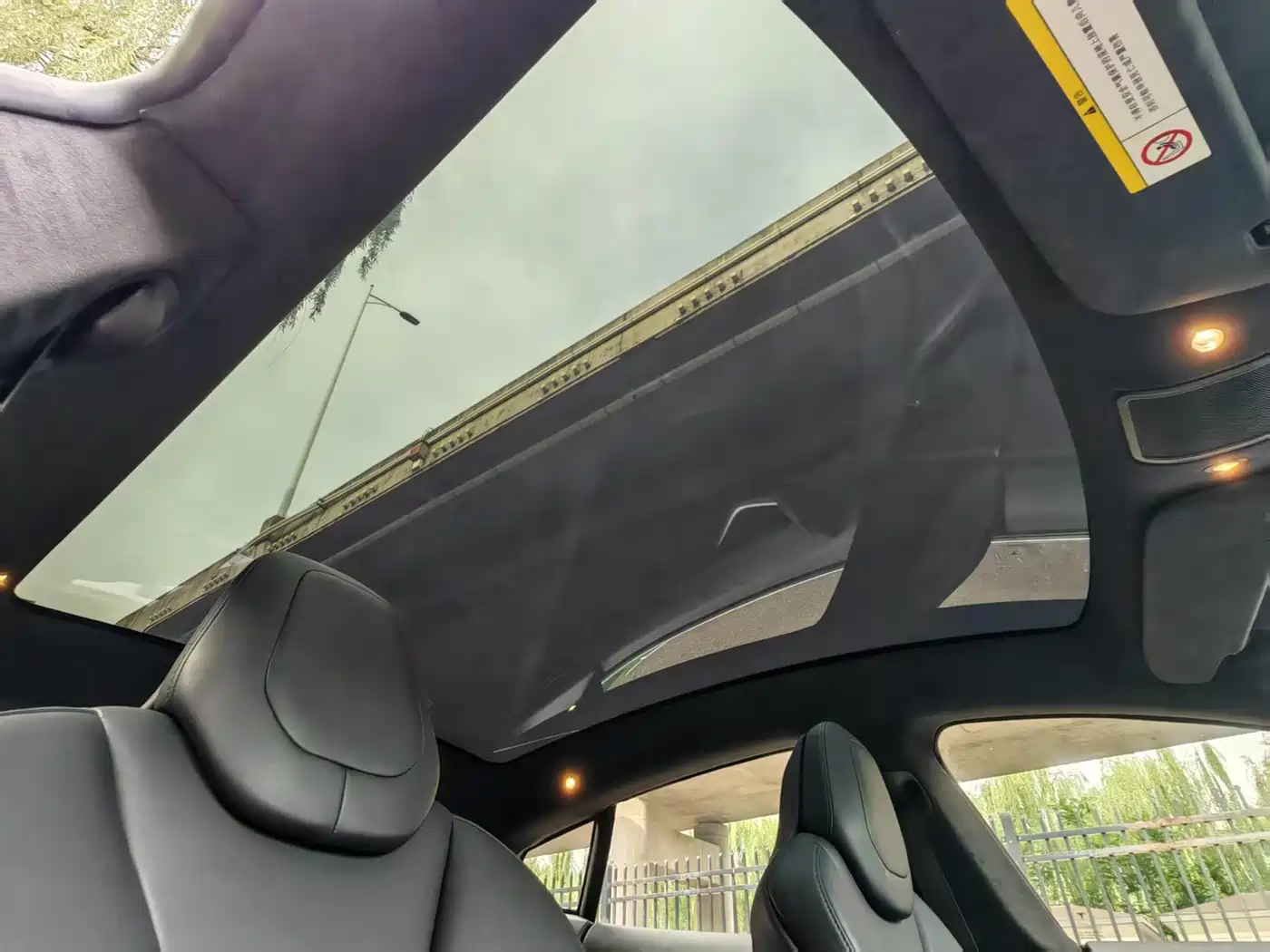 Tesla Model S 2019 2017 Model S 75D Standard Range