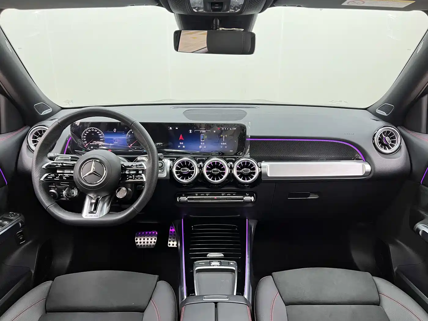 MERCEDES-BENZ GLB AMG