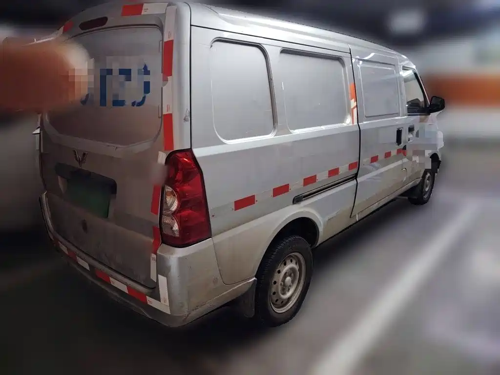 Wuling Motors Wuling Rongguang 2025 2021 1.5L Extended Basic Windowless Van 2-Seater L3C