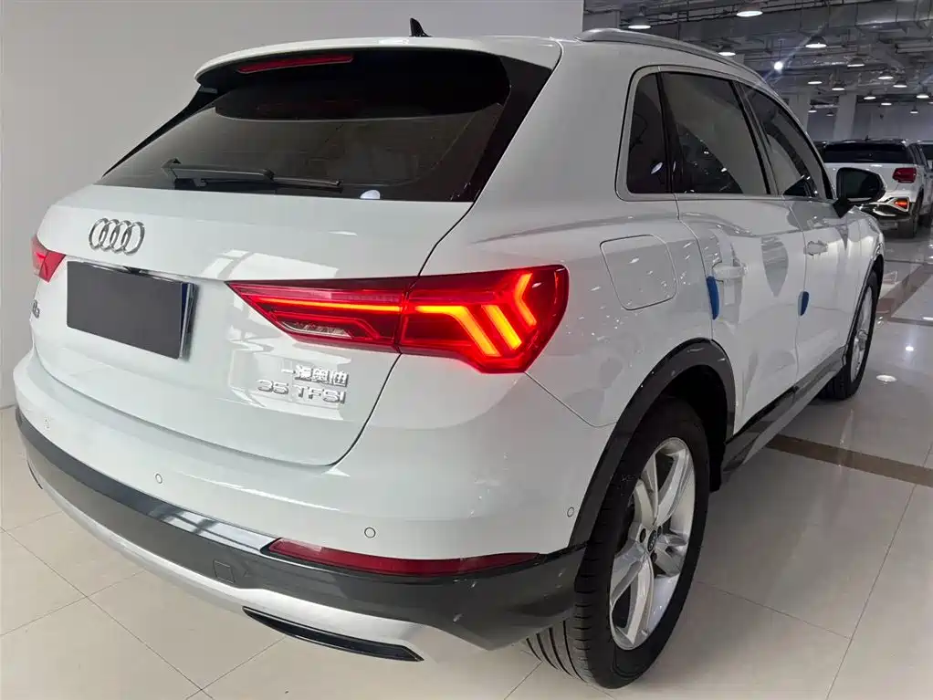Audi Q3 2021 35 TFSI Fashion Elegance фото 4