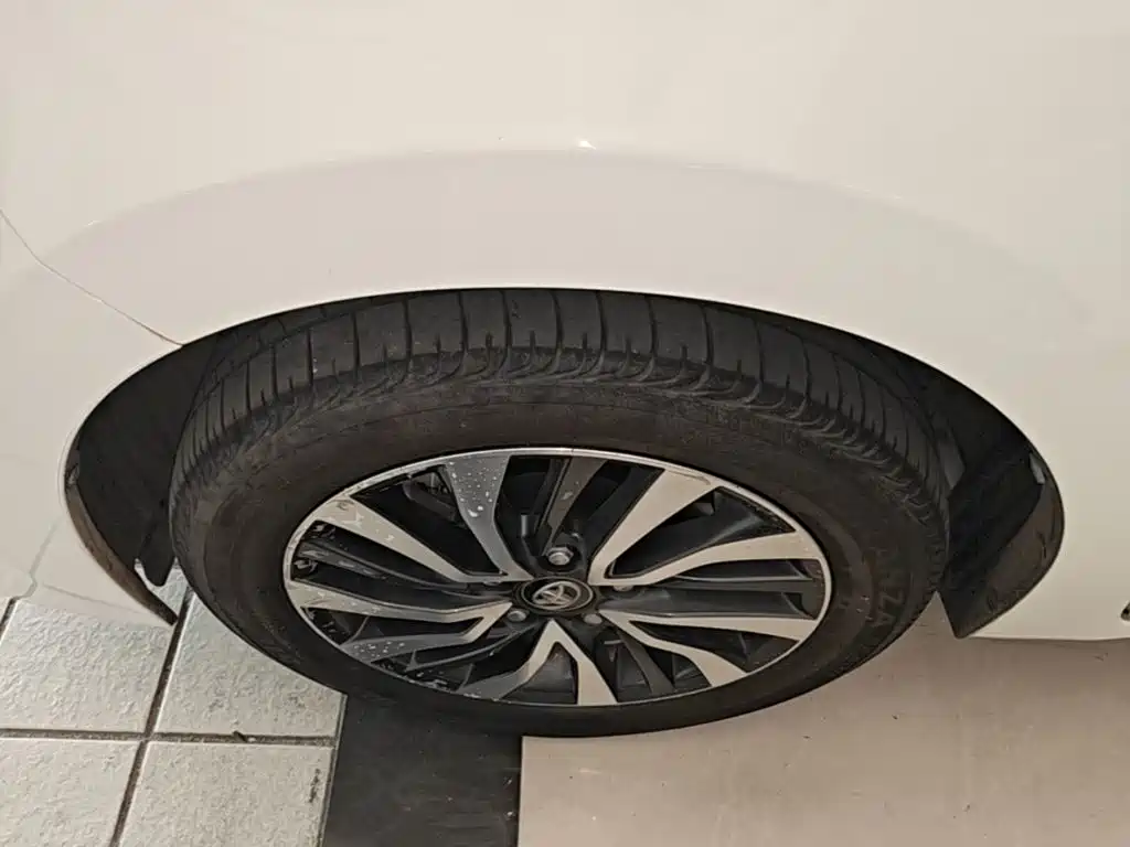 Toyota Corolla Twin Engine E+ 2020 2019 1.8L E-CVT Pioneer Edition