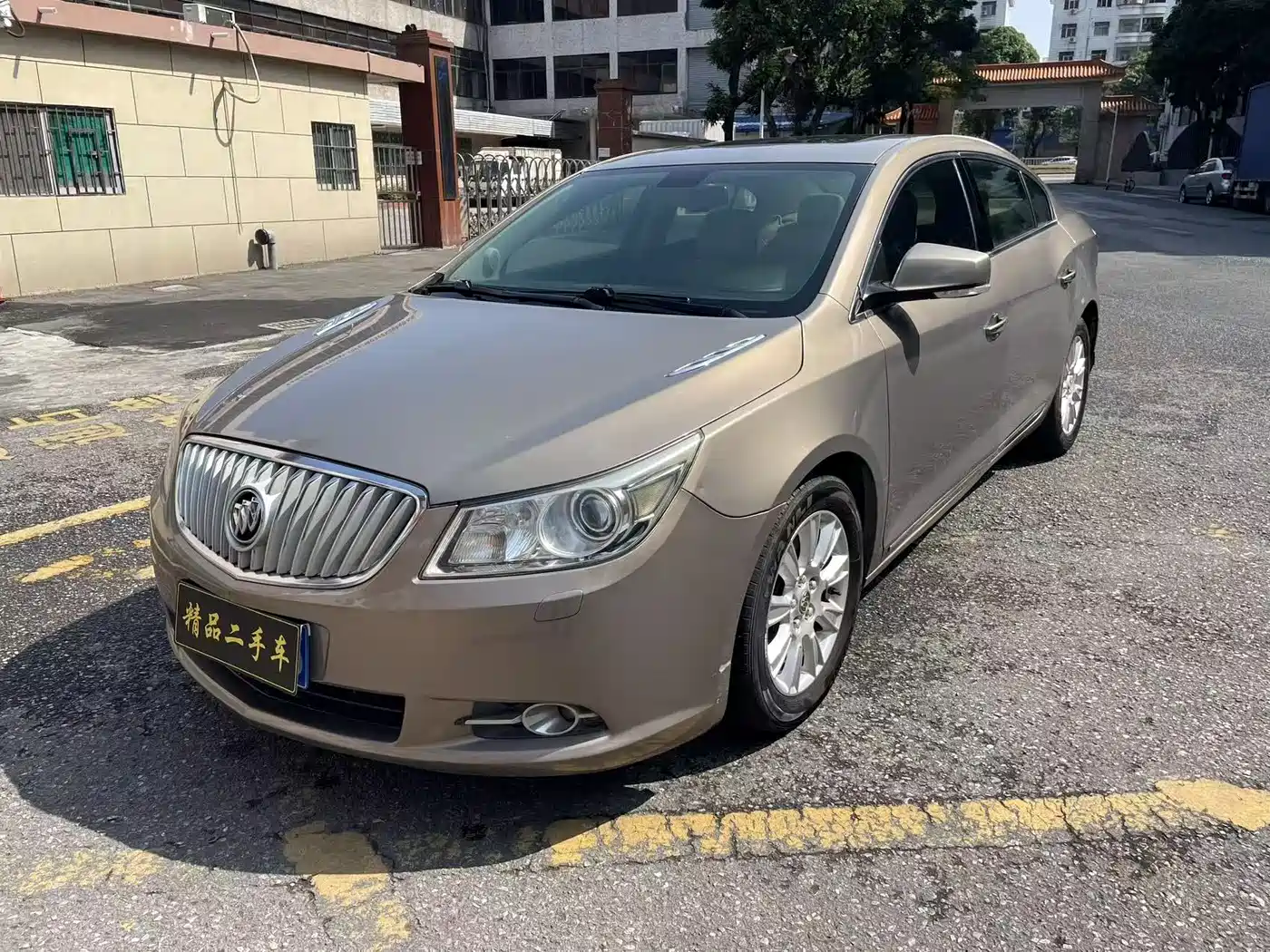Buick LaCrosse 2012 2.4L SIDI Premium Edition