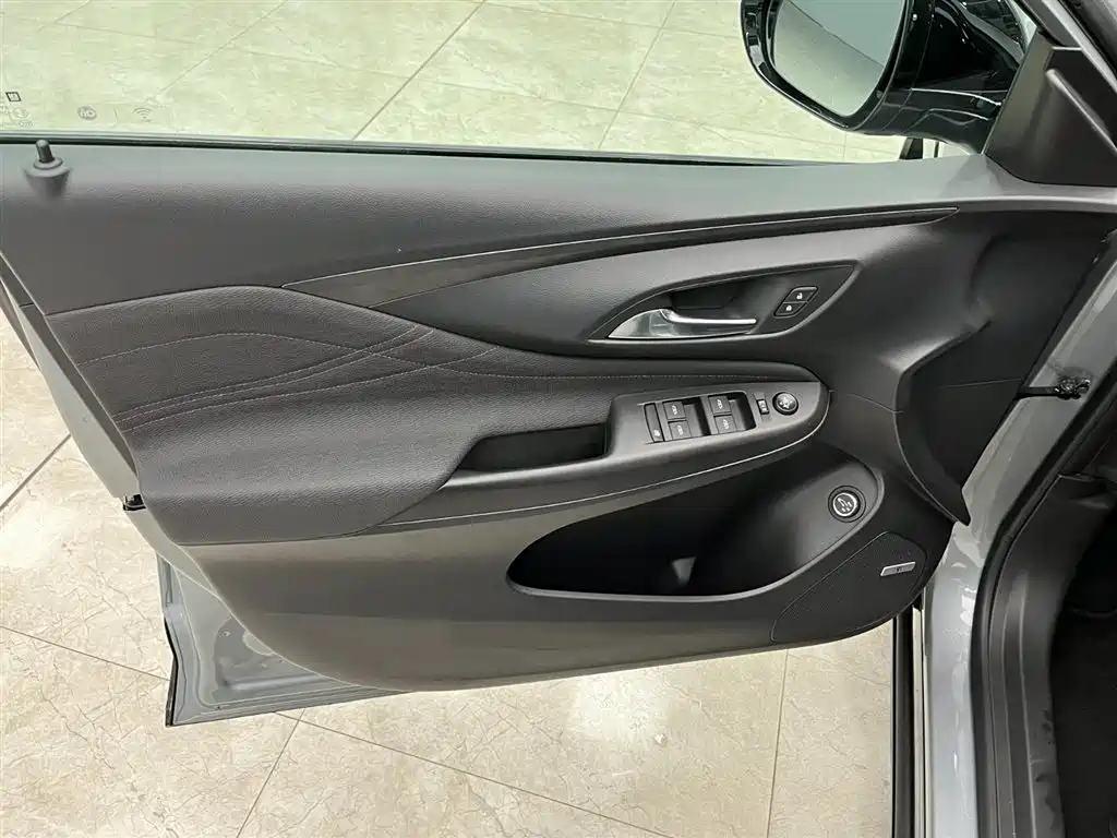 Buick Angyang 2022 1.5T GS Speed Edition фото 10