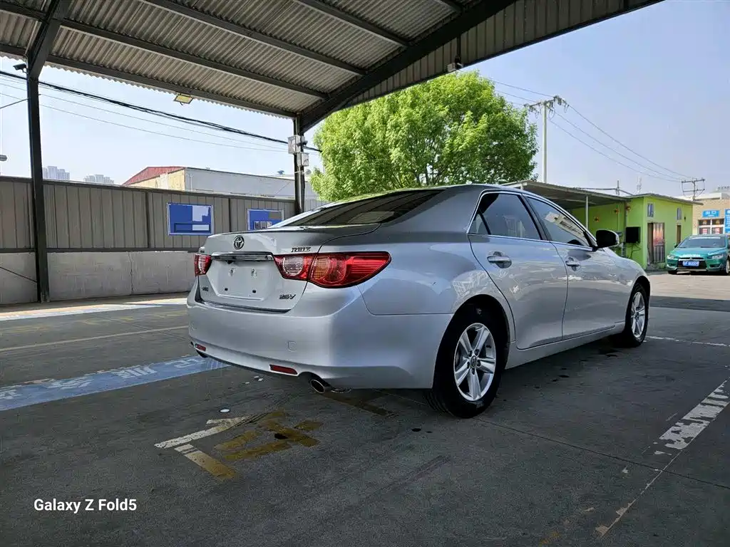 Toyota Reiz 2010 2.5S Elegance Elite Edition фото 5