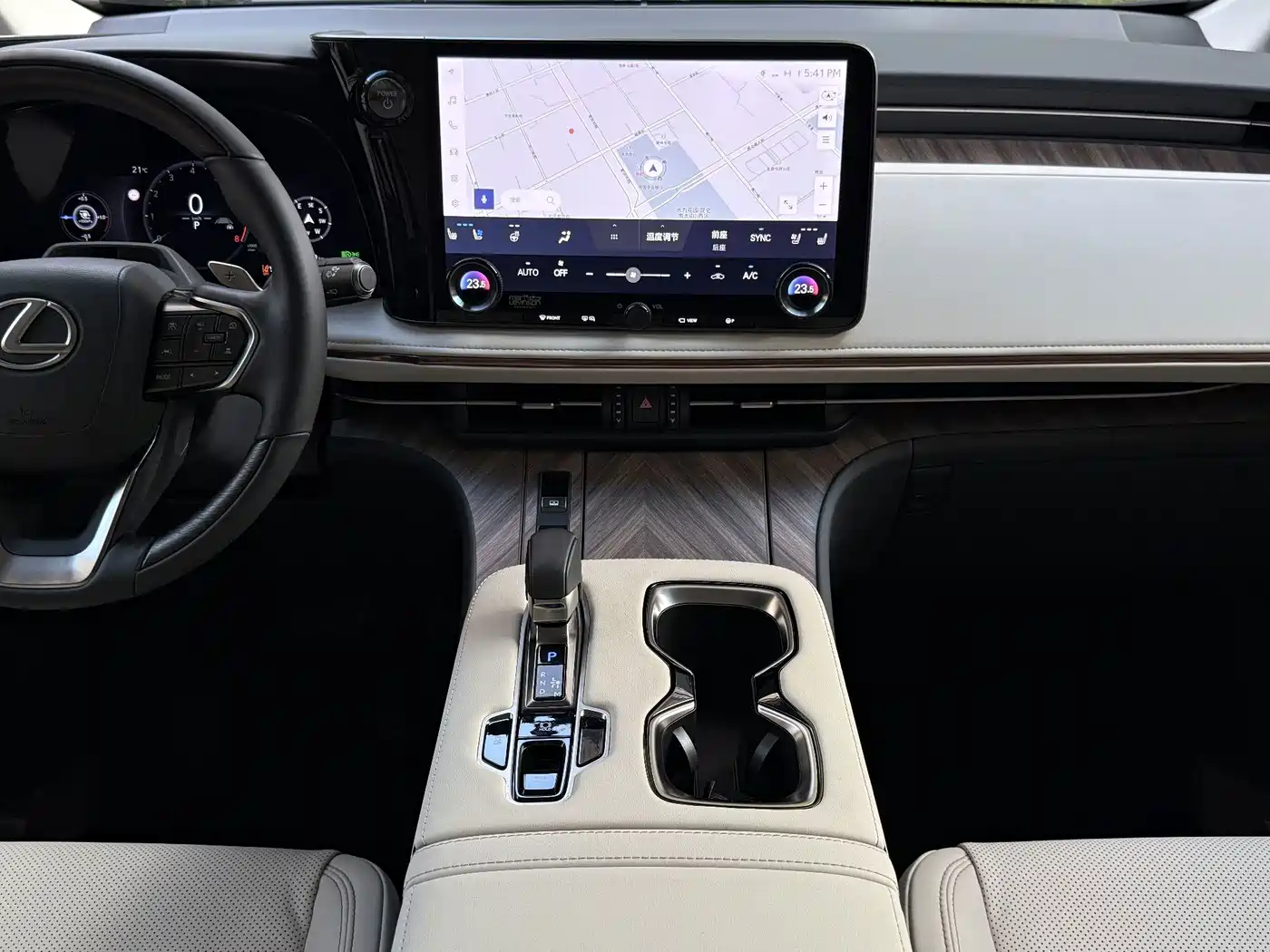 Lexus LM 2025 2025 Model 500h Four-Seater Imperial Edition