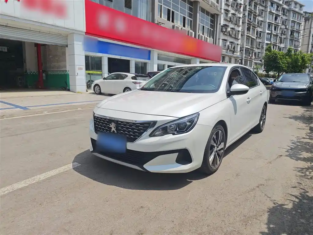 Peugeot 408 2019 360THP Auto Luxury Edition China VI фото 7