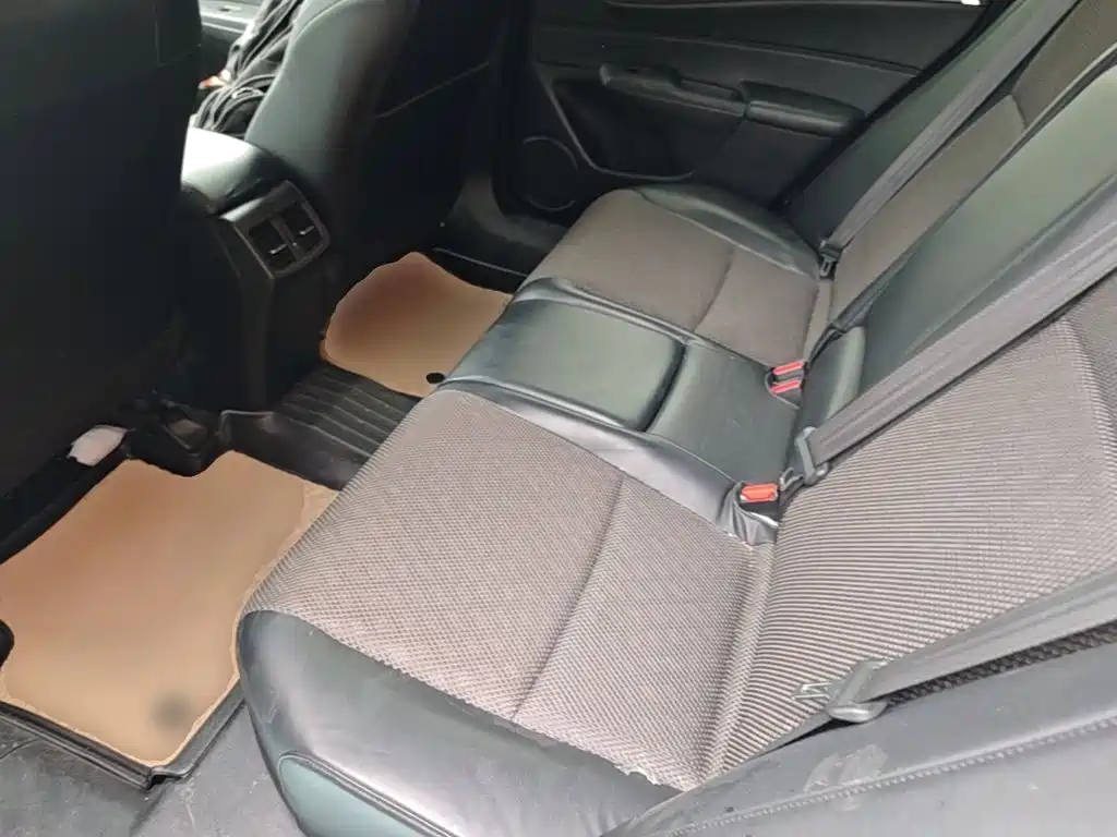 Honda Jade 2018 2017 1.8L Automatic Comfort Edition 5-seater