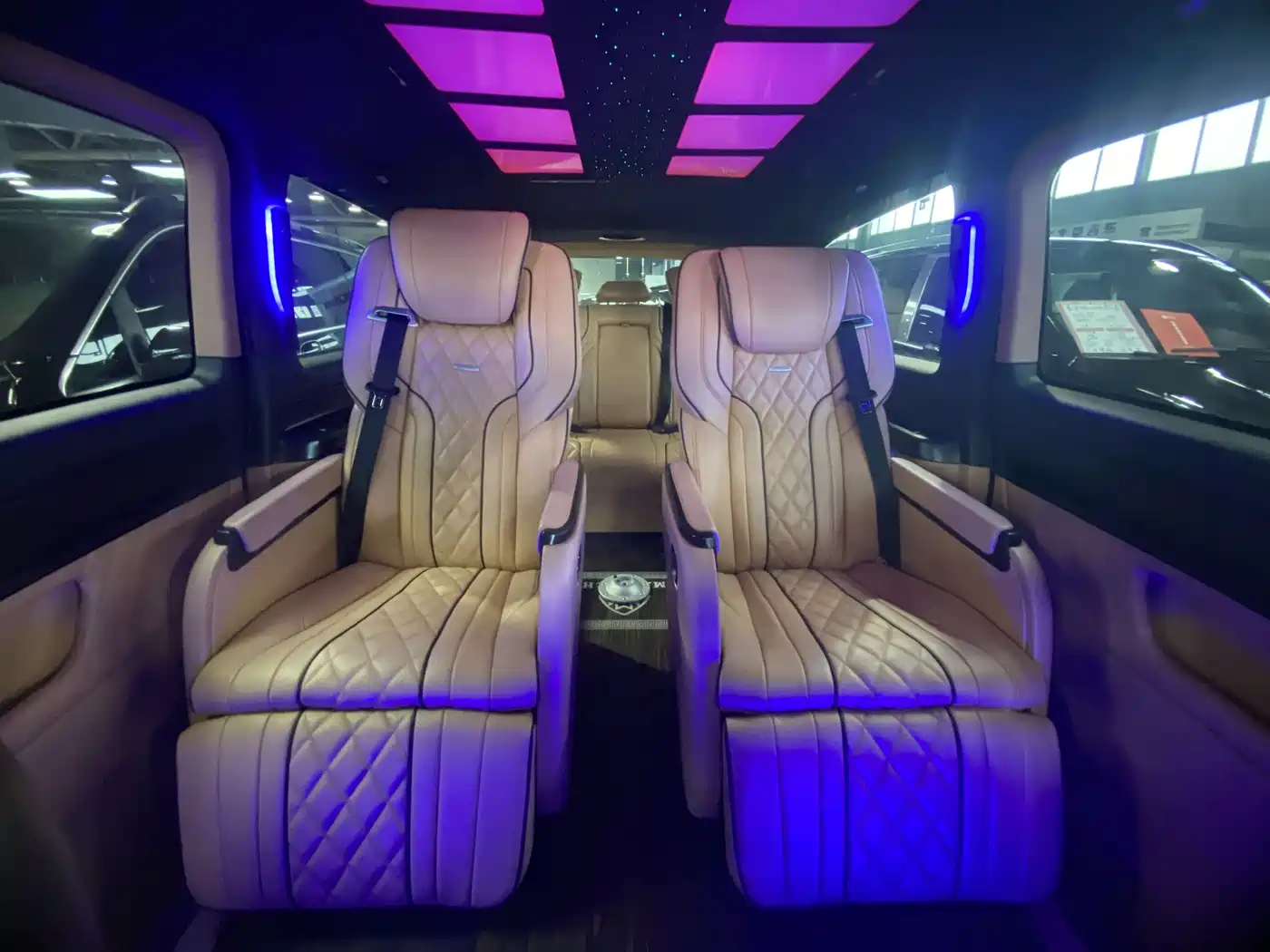 Mercedes-Benz Vito 2021 2.0T Business Edition 7-seater фото 8