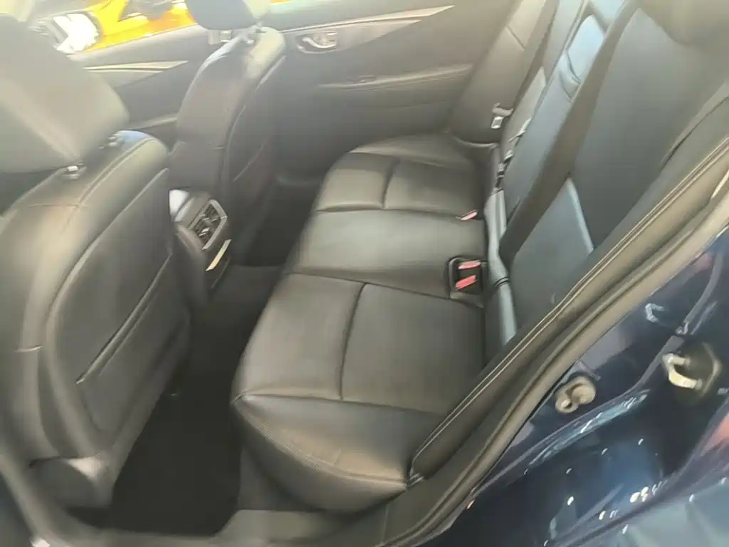 Photo 17 - Infiniti Q50L