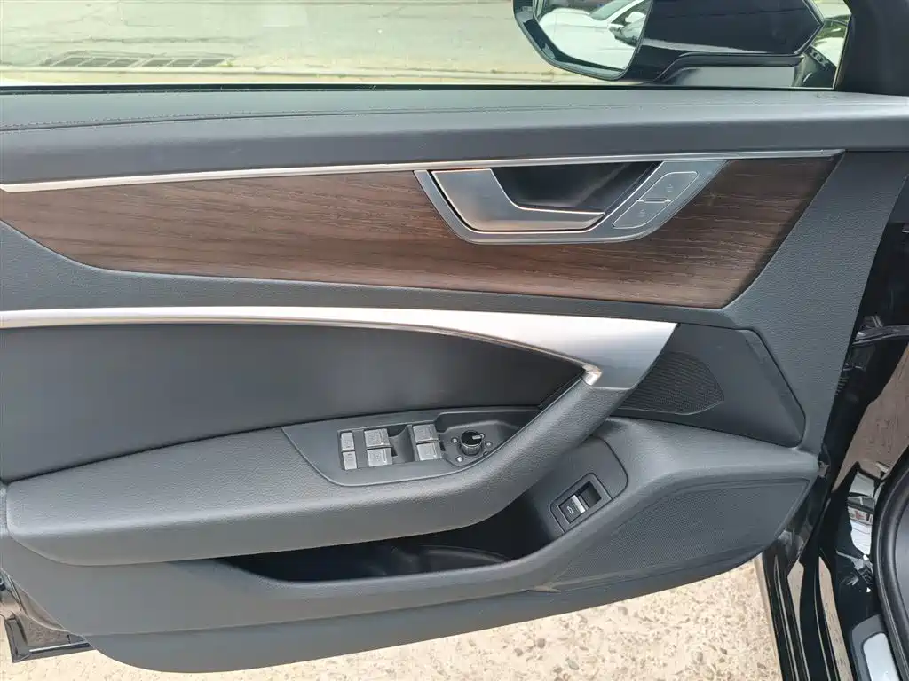 Audi A6L 2024 45 TFSI Premium Dynamic фото 7